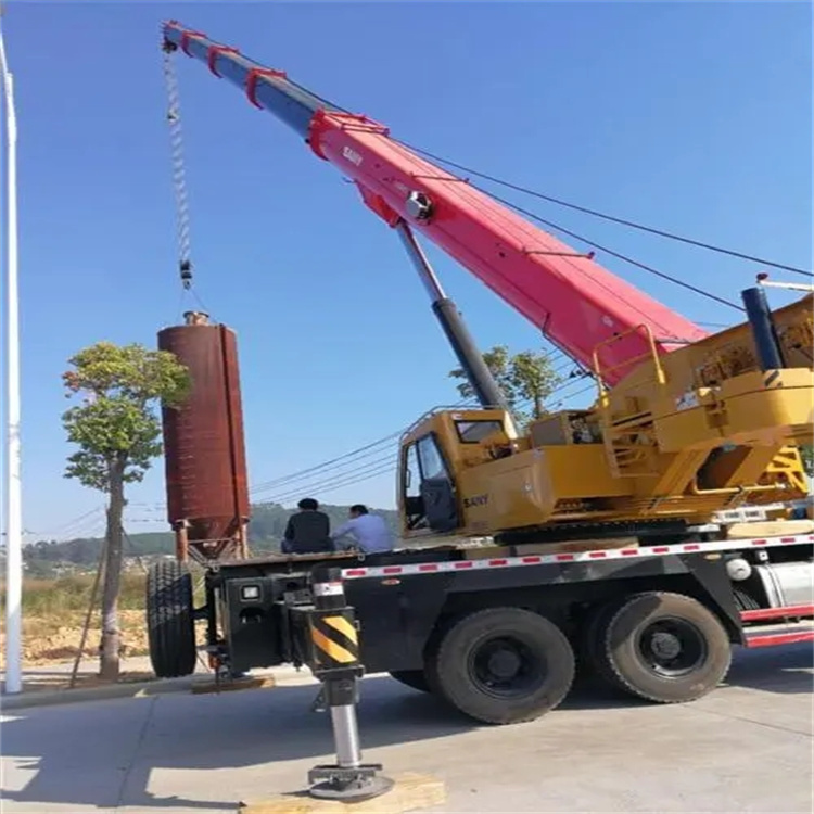 浦北80吨吊车出租多少钱